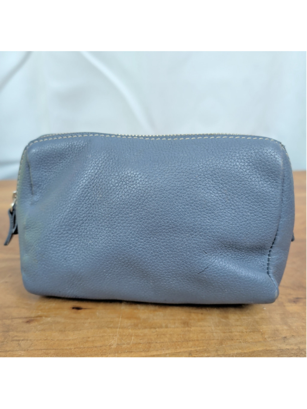 Roots Canadian Made Blue Leather Cosmetics Bag